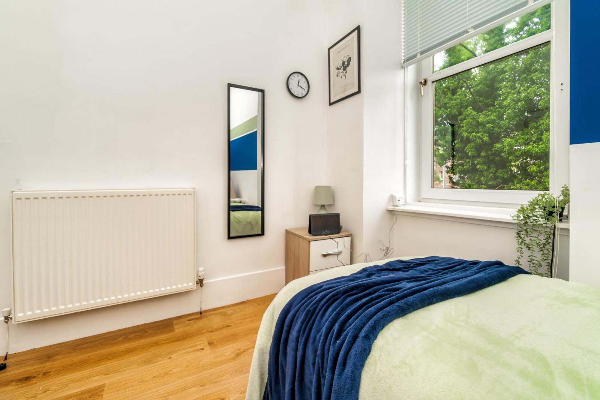 Cosy Retreat - Charming 2-Bed Apartment Greenock Zewnętrze zdjęcie